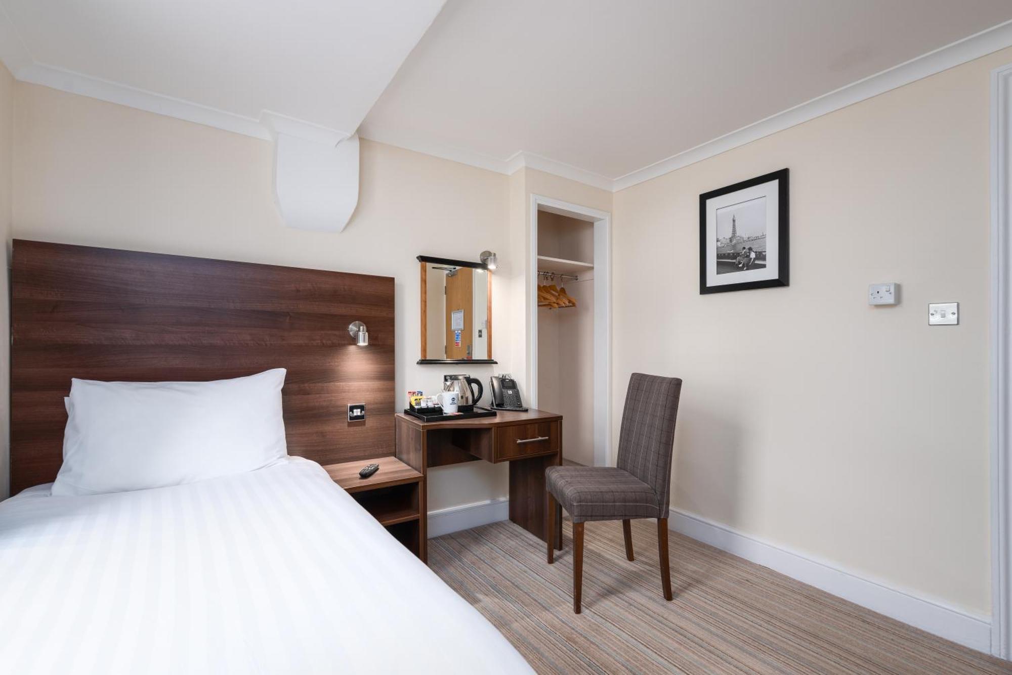 Best Western Carlton Hotel Blackpool Værelse billede
